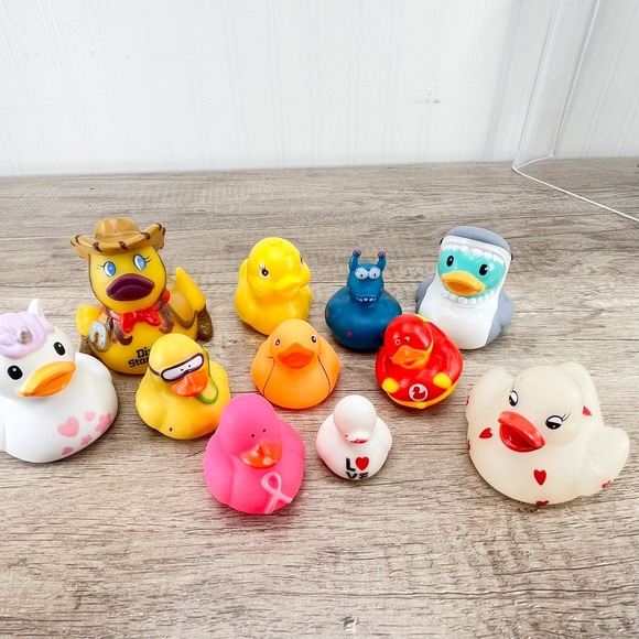 The Unbranded Brand Other - Lot of Rubber Duckies Baby Ducks Various Styles and Colors lot